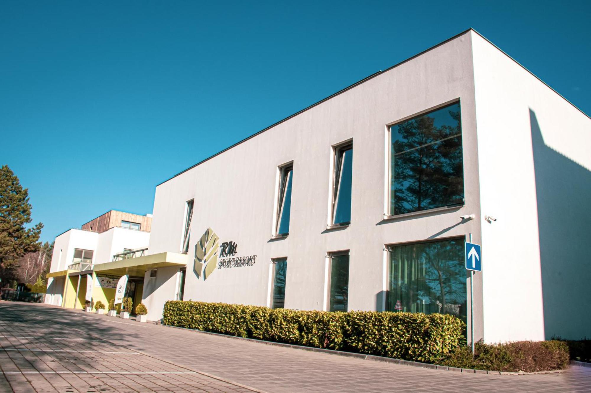 Rm Hotel Wellness & Congress Prievidza Eksteriør billede