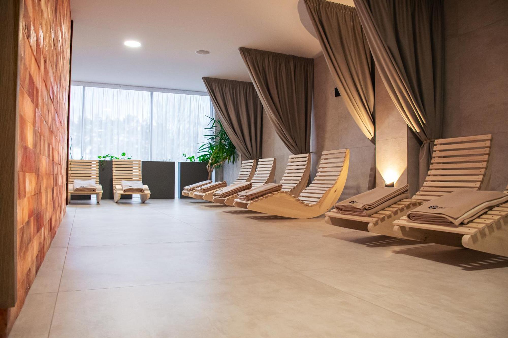 Rm Hotel Wellness & Congress Prievidza Eksteriør billede