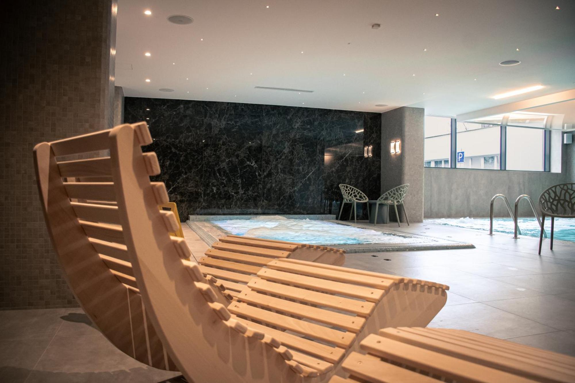 Rm Hotel Wellness & Congress Prievidza Eksteriør billede