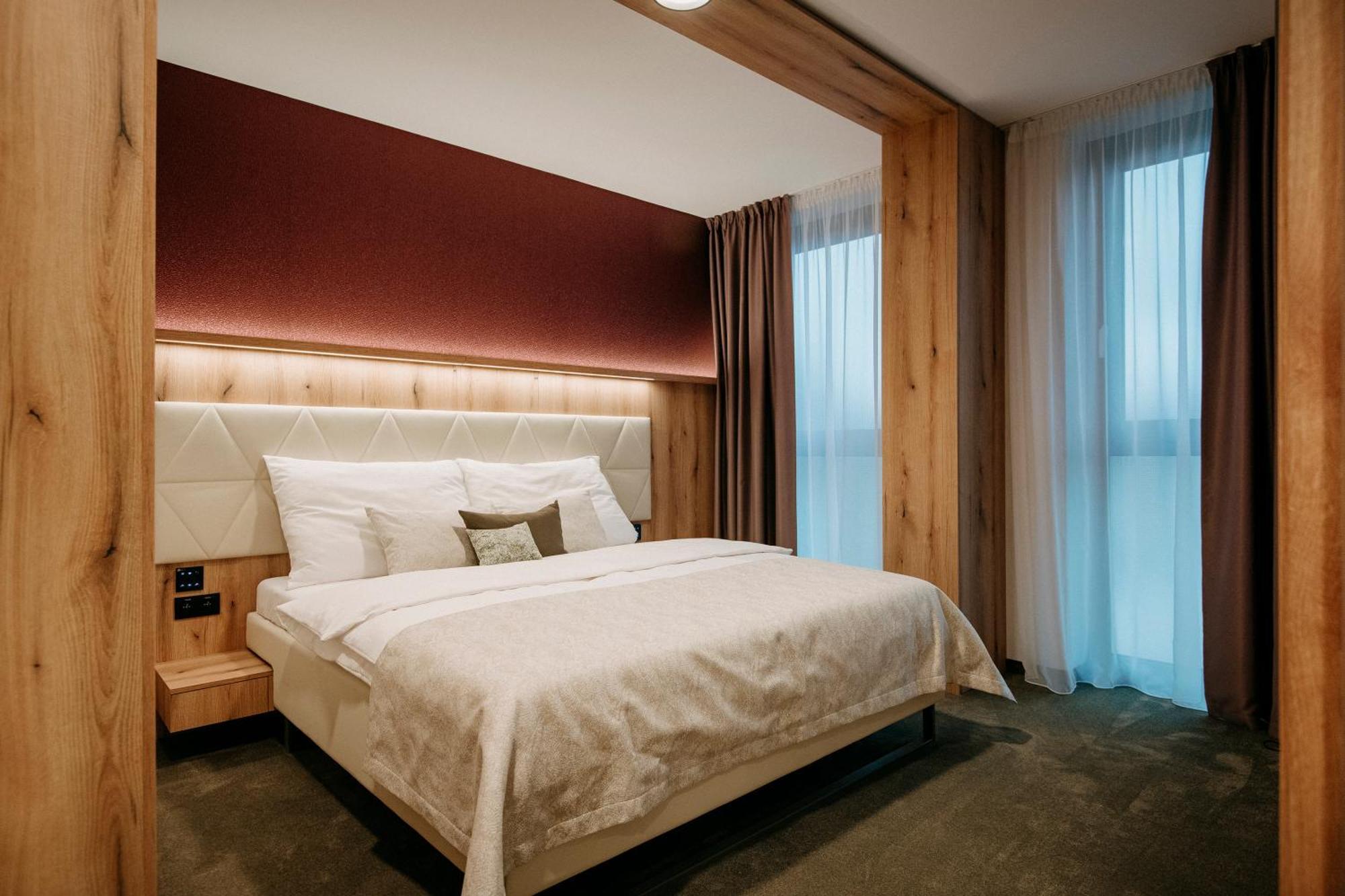 Rm Hotel Wellness & Congress Prievidza Eksteriør billede