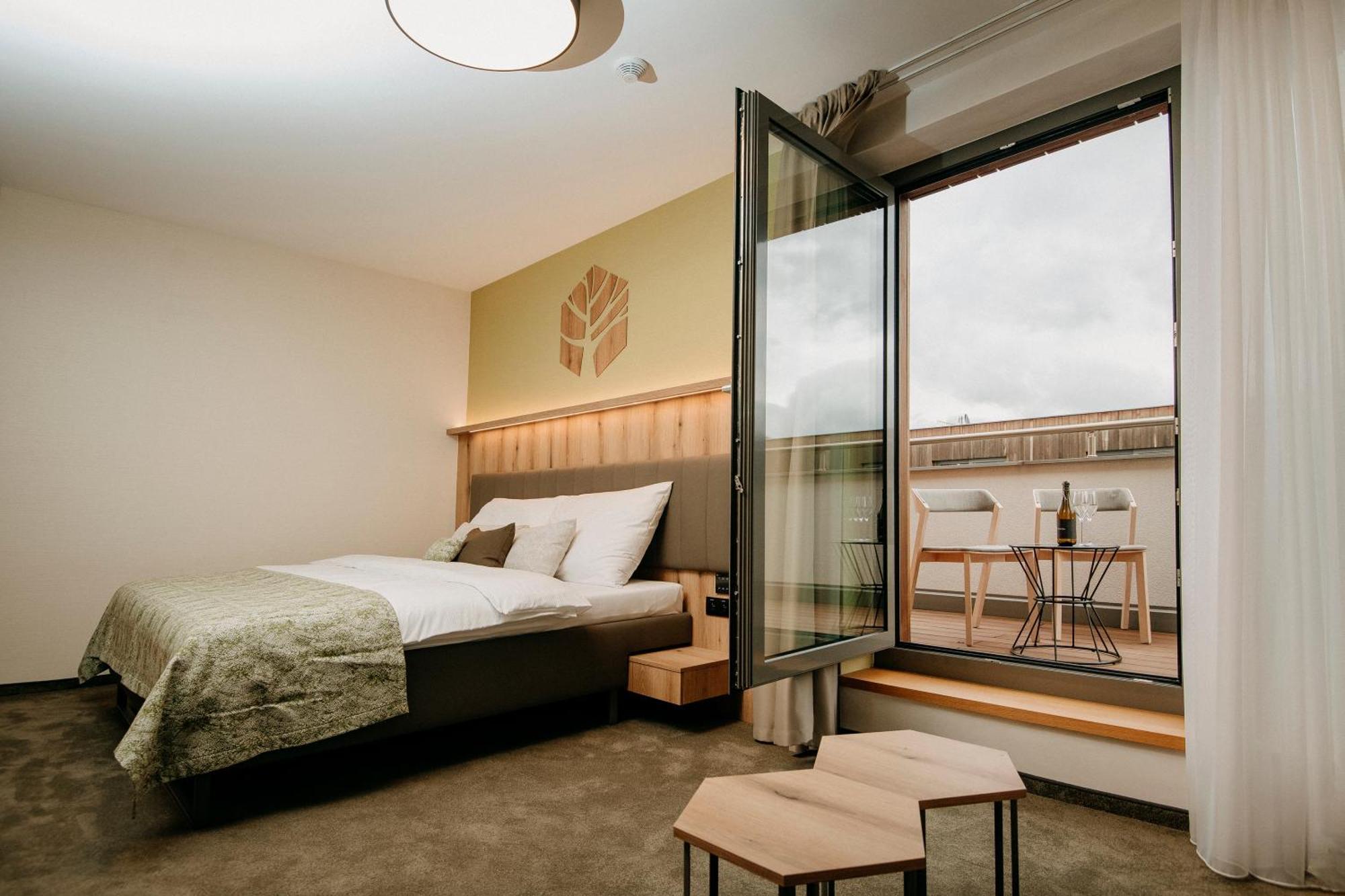 Rm Hotel Wellness & Congress Prievidza Eksteriør billede